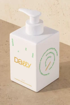 Rabens Saloner Dally Botanical Handwash|Women Body & Bath